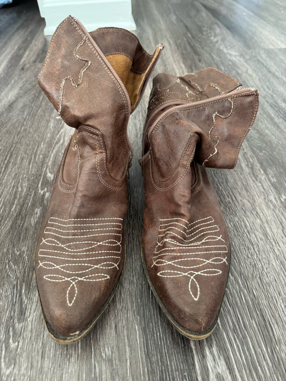Coconuts by Matisse Brown Suede Boots with Zipper